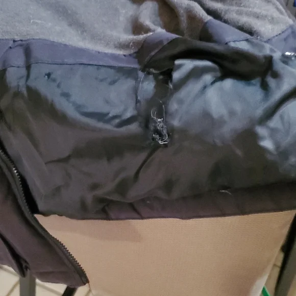 Water resistant/down jacket Medium - Picture 6 of 9